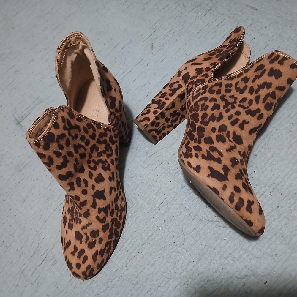 Cato Brown Ankle Boots with Suede Texture